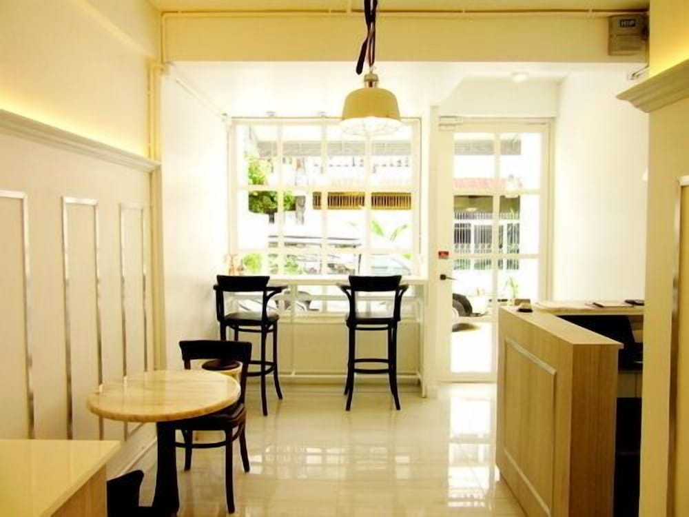 Urban House 24/29