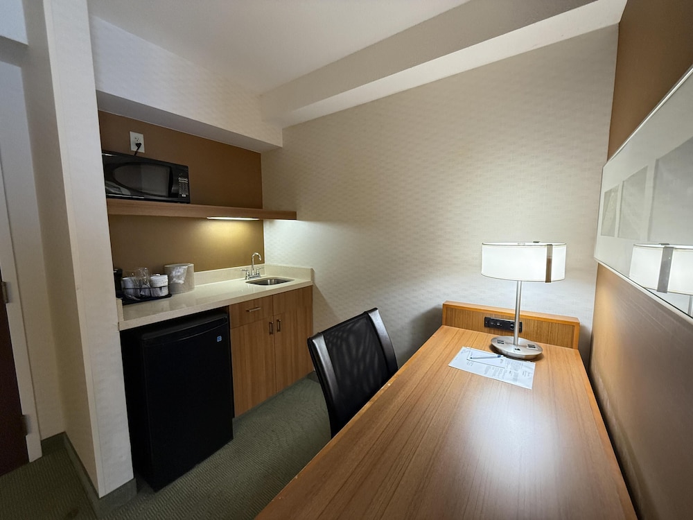 The Peoria Hotel, SureStay Collection by Best Western 31/59