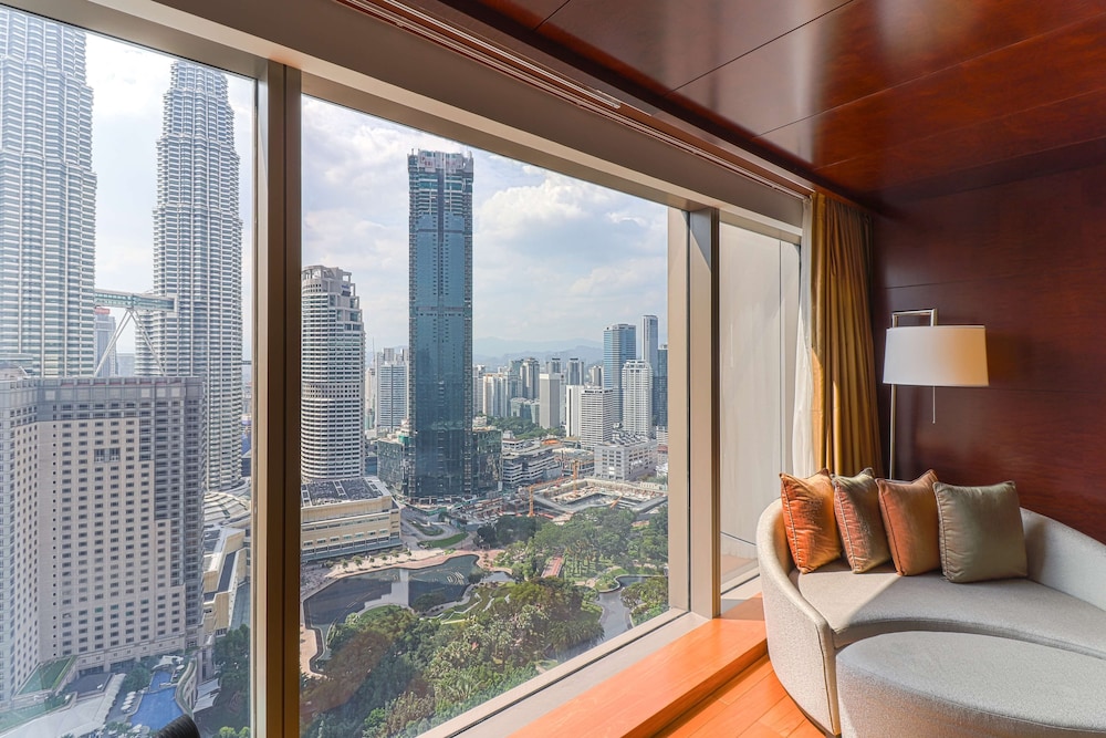GRAND HYATT KUALA LUMPUR 23/69