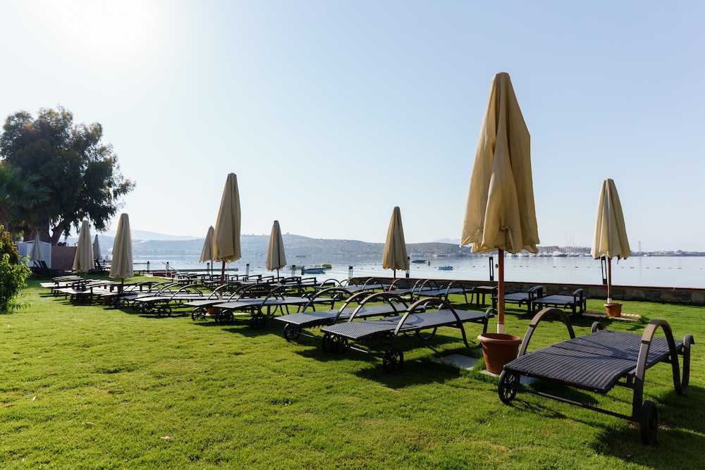 Costa Luvi Hotel 20/26