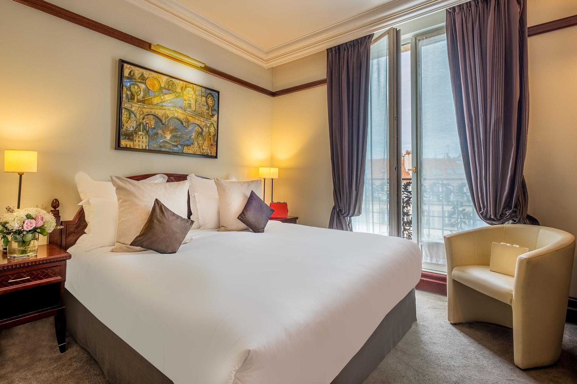 DELUXE, EIFFEL VIEW