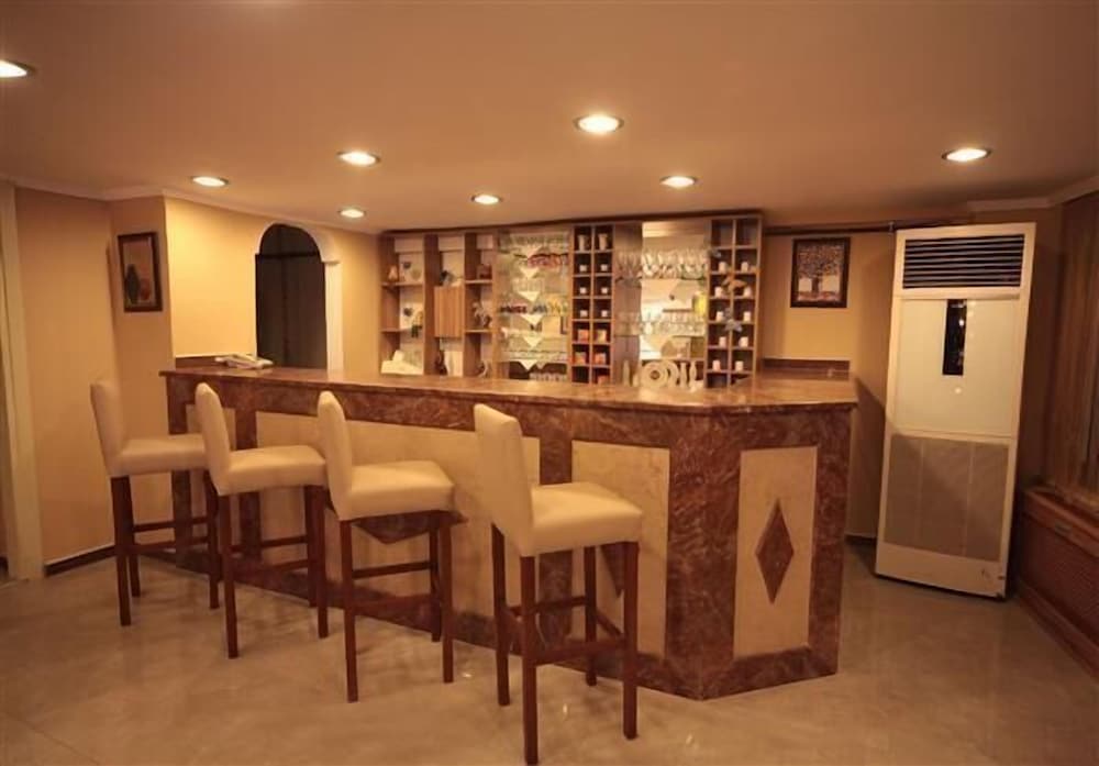 SIMPER HOTEL 40/50