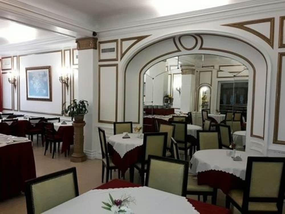 Hotel Lyon 63/78
