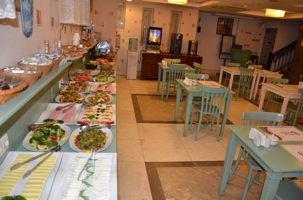 Sarnic Premier Hotel 46/61