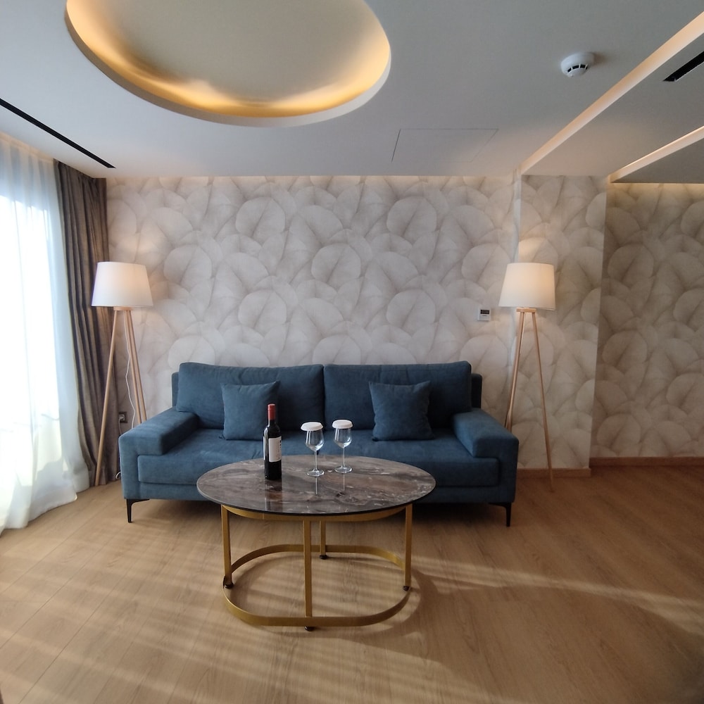 Leonardo Hotel Athens City Center 41/58