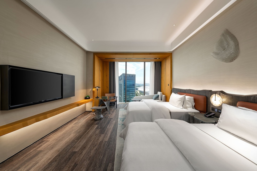 The Westin Yantai 6/50