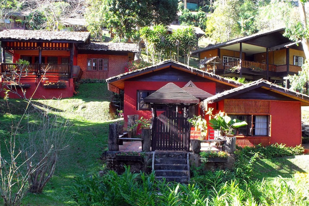 Maesa Valley Garden Resort & Craft Village 8/67