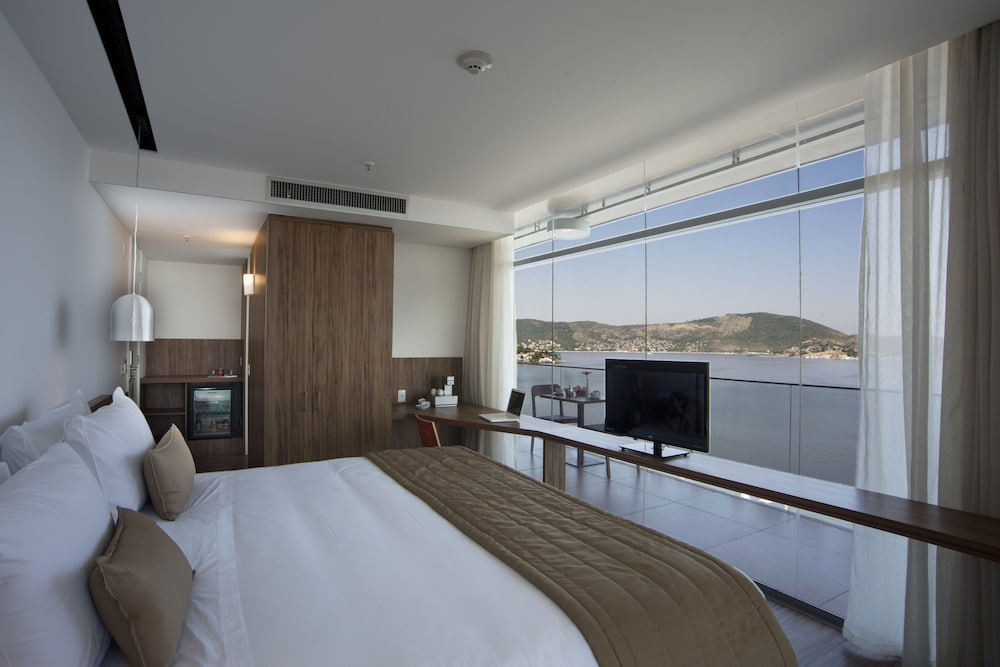 H Niteroi Hotel 10/67
