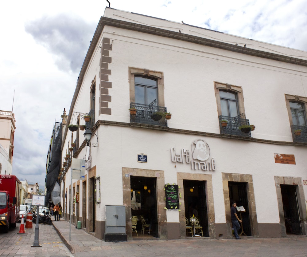Hotel Markee 8/50