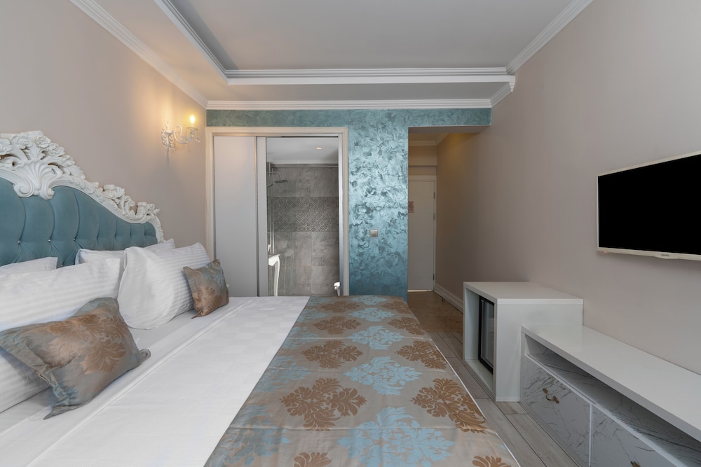 Olivias Group Hotel 11/42
