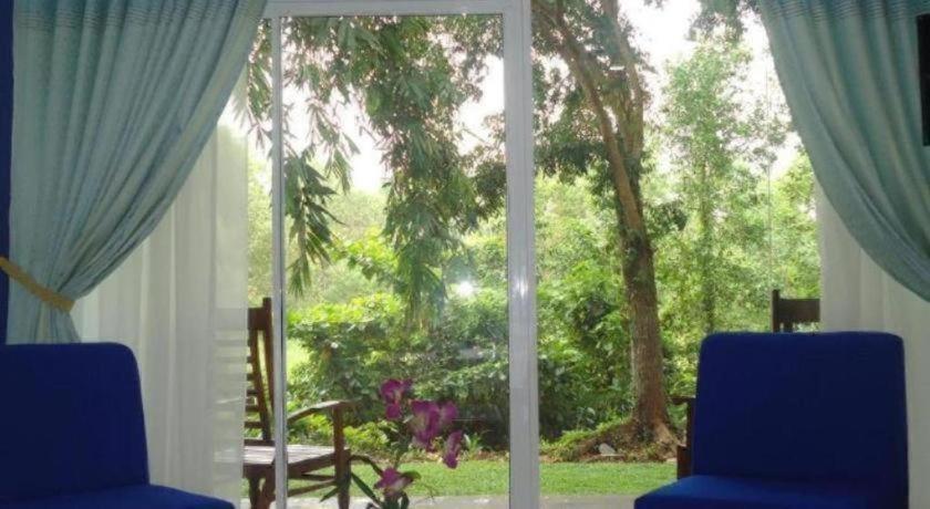 Bridge Hotel Negombo 23/26