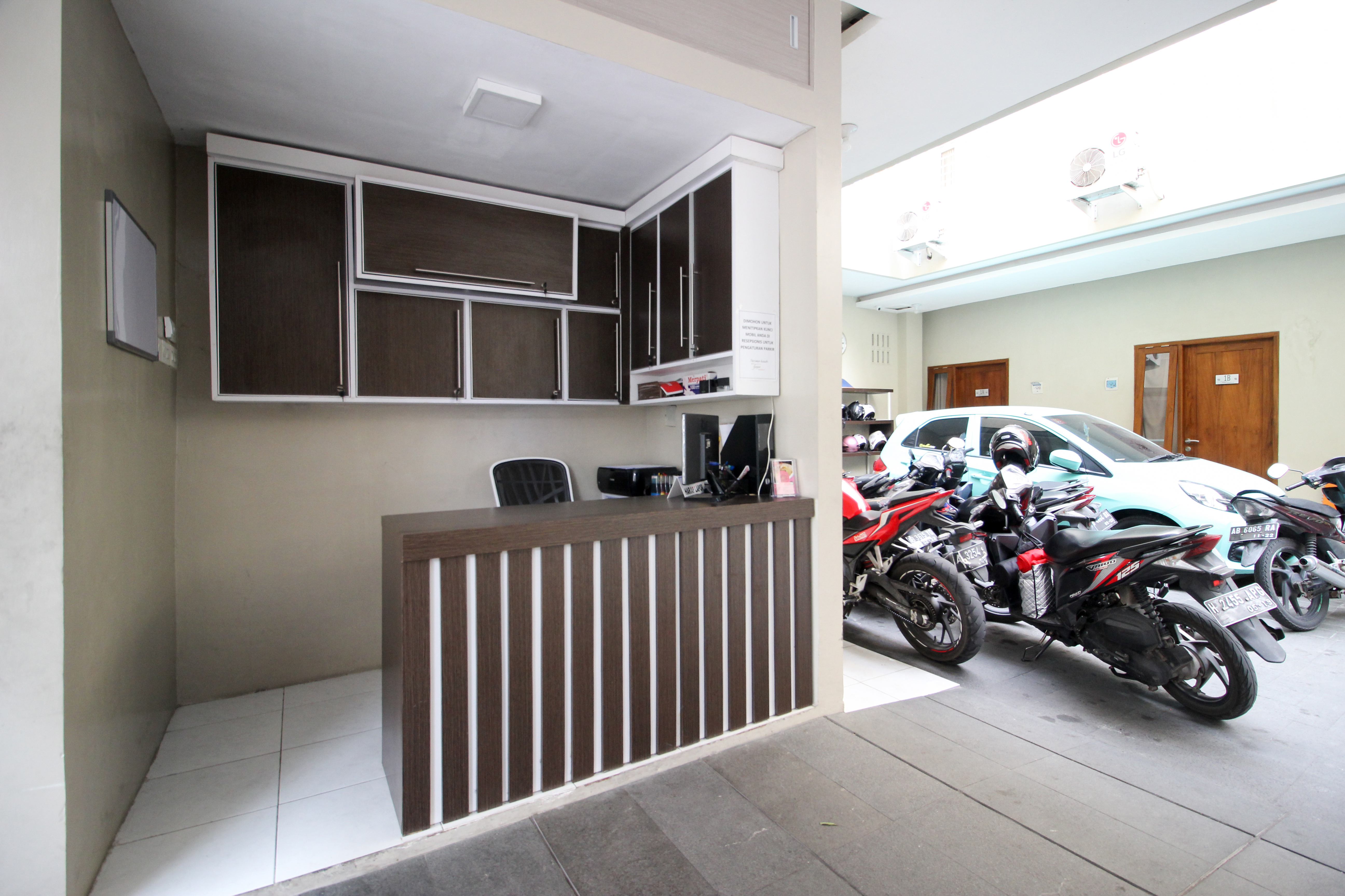 Reddoorz Plus Near Upn Jogjakarta 2 28/32