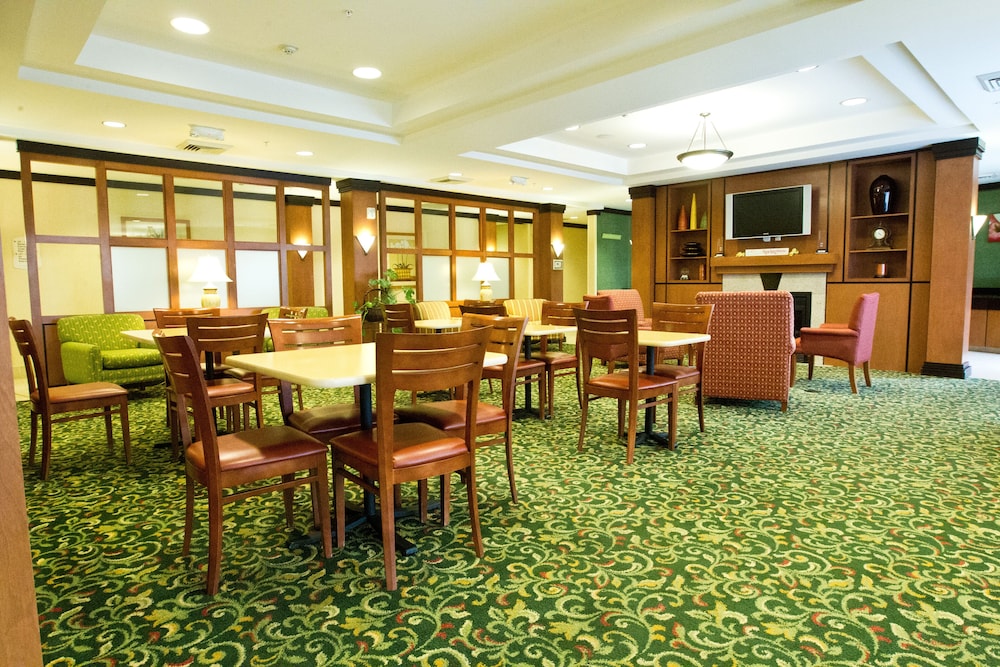 Fairfield Inn And Suites By Marriott Burley 25/31