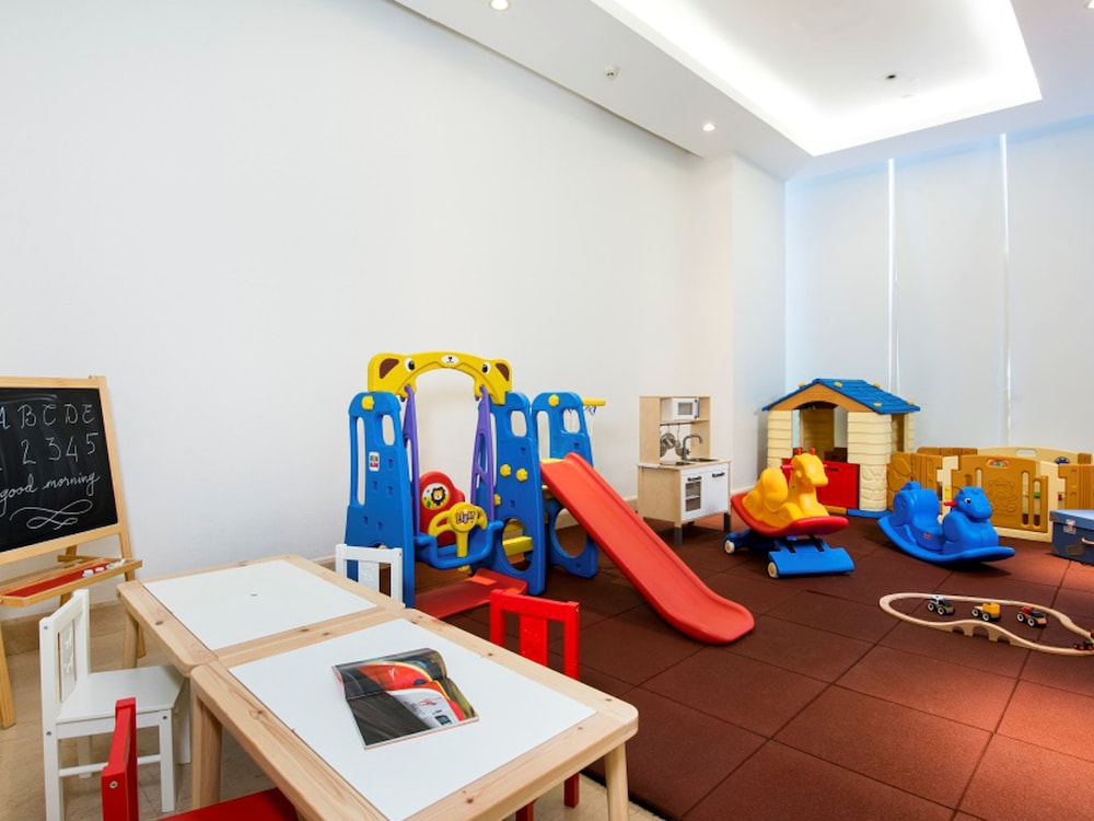 Oakwood Suites La Maison Jakarta 27/31