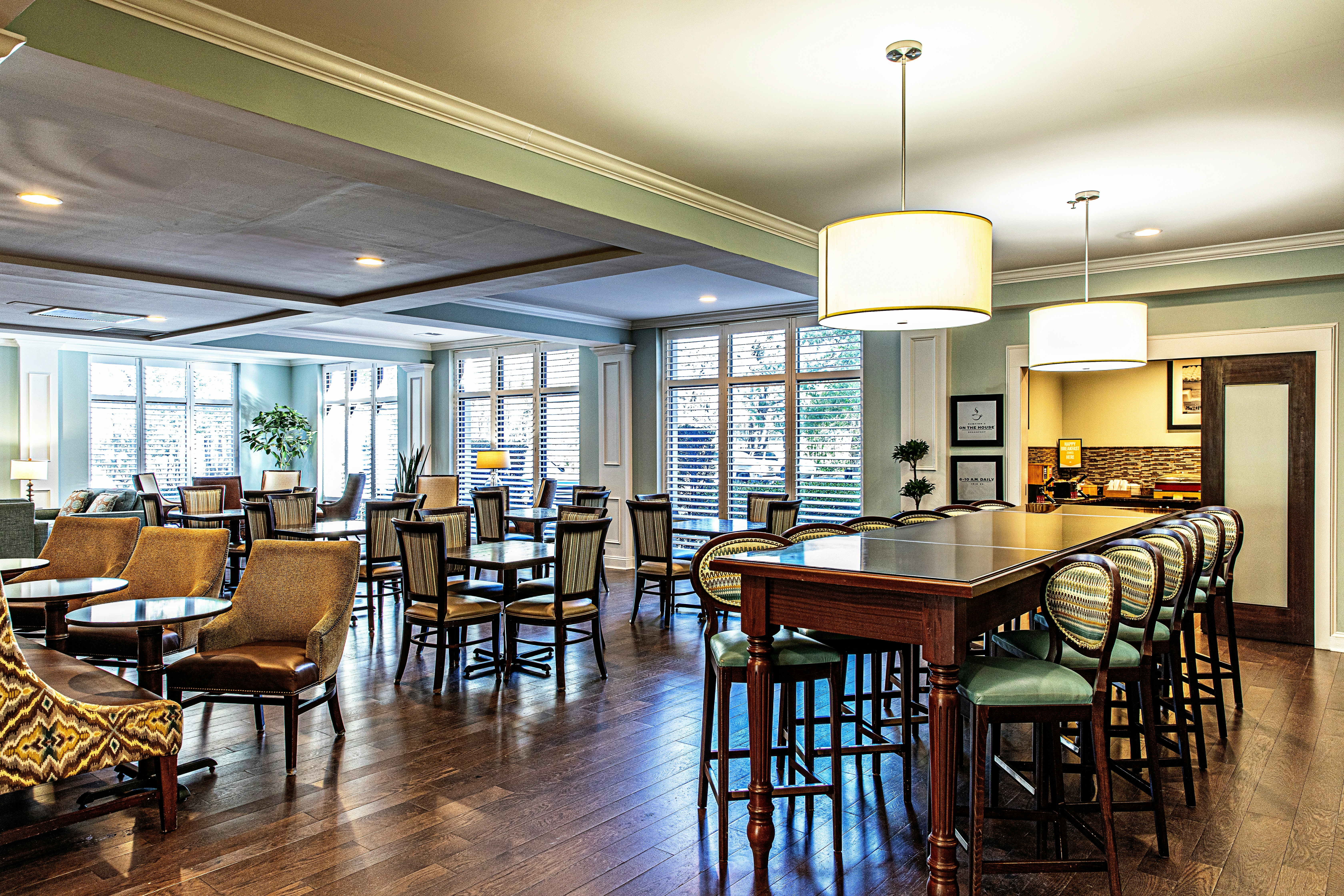 Hampton Inn Charleston Daniel Island 6/10