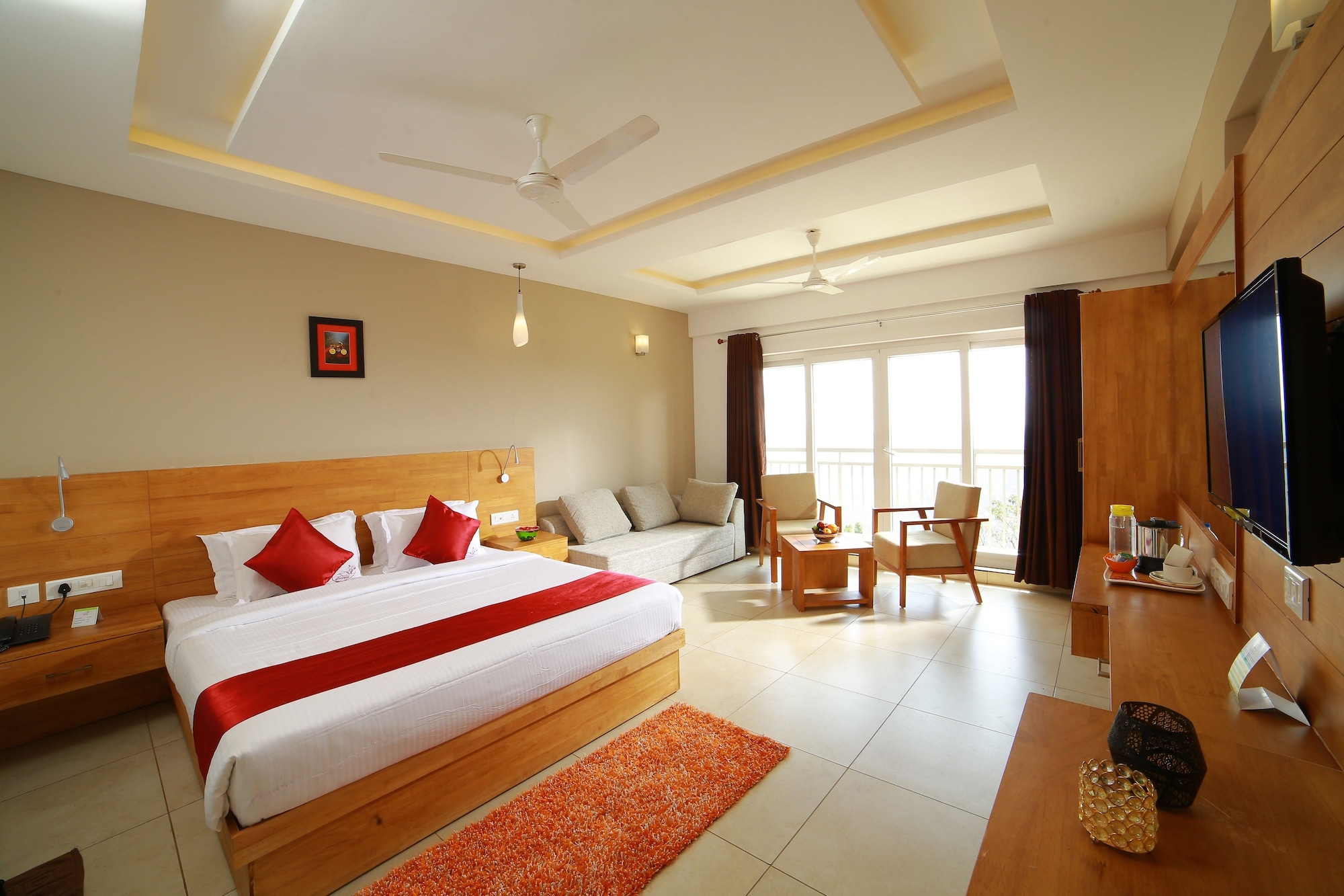 LUXURY, KING BED