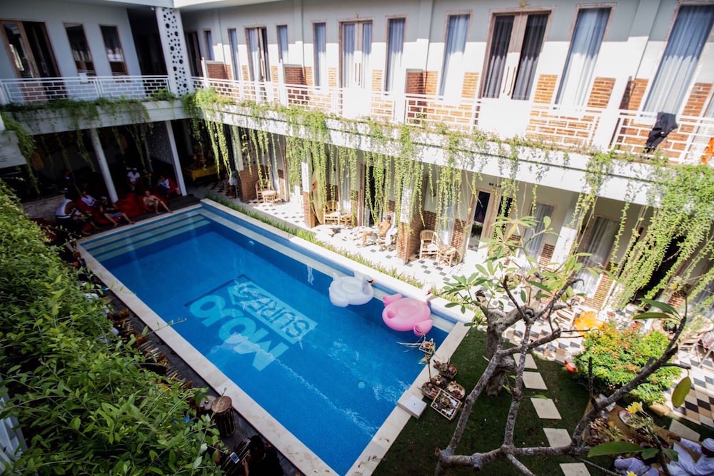 Mojosurf Camp Canggu 26/32