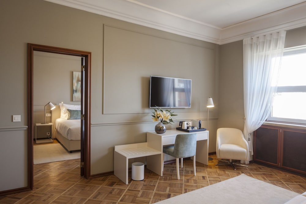 Luzeiros Suites 35/45