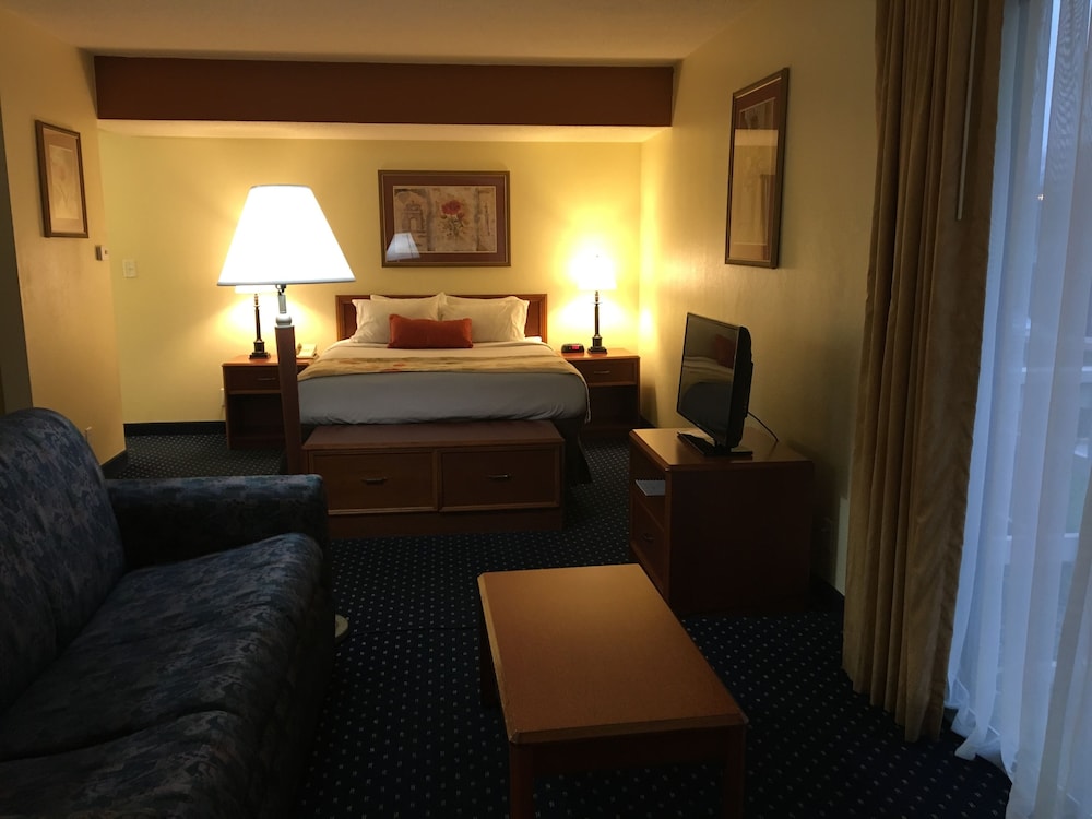 Affordable Suites of America Grand Rapids (Ex Hawthorn Suites by Wyndham) 37/49