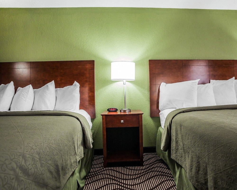 Quality Inn & Suites Altoona - Des Moines 13/33
