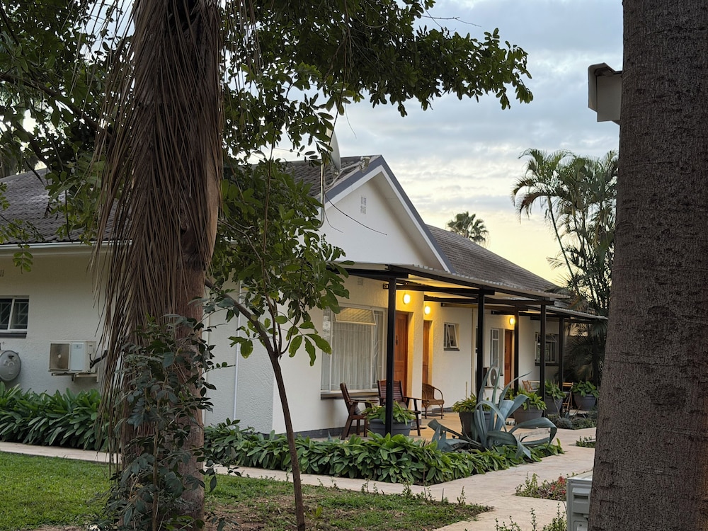 The Guest House Pongola 4/50