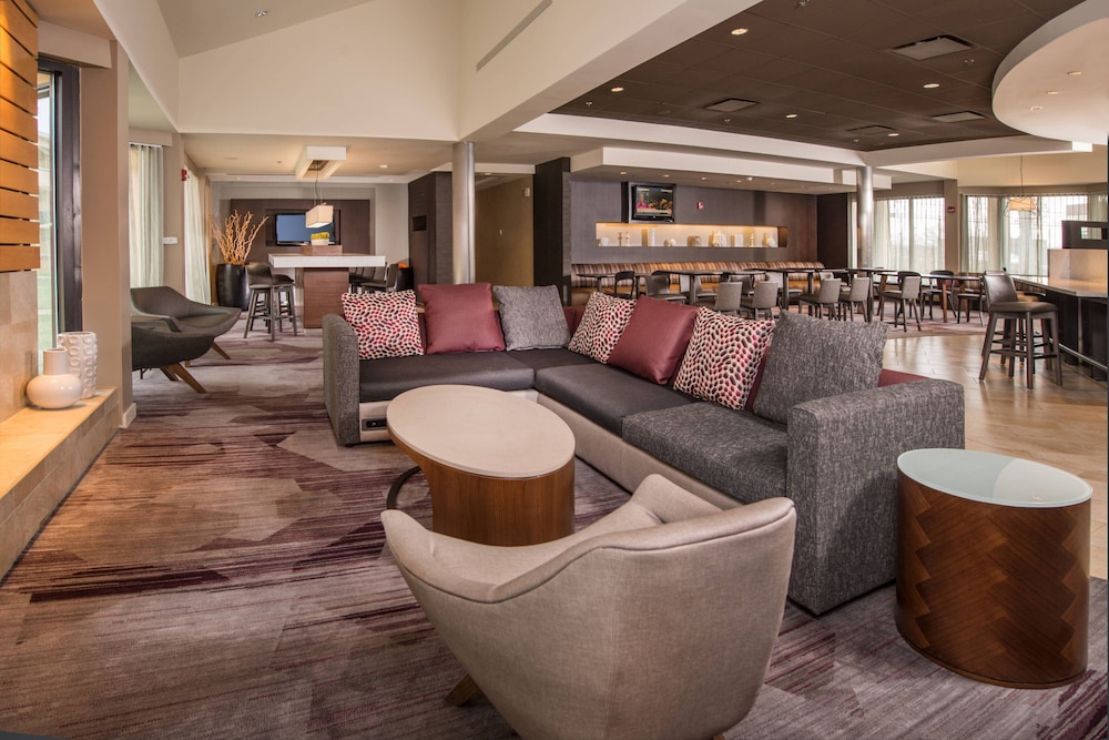 Courtyard by Marriott Baltimore BWI Airport 23/44