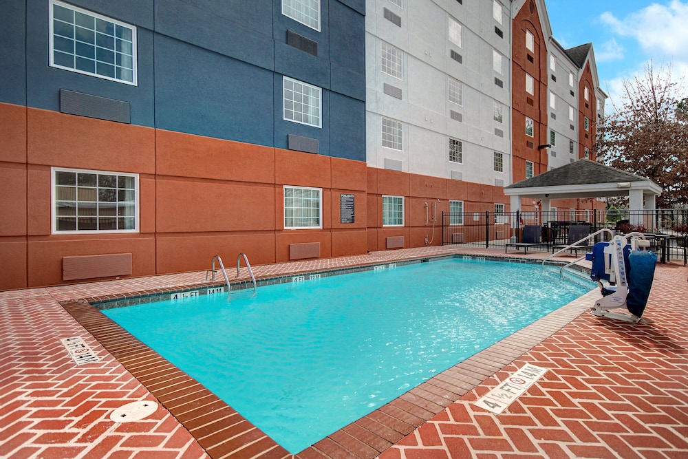 CANDLEWOOD SUITES COLUMBIA-FT. JACKSON 61/62