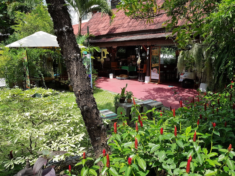 Siri House 2/66