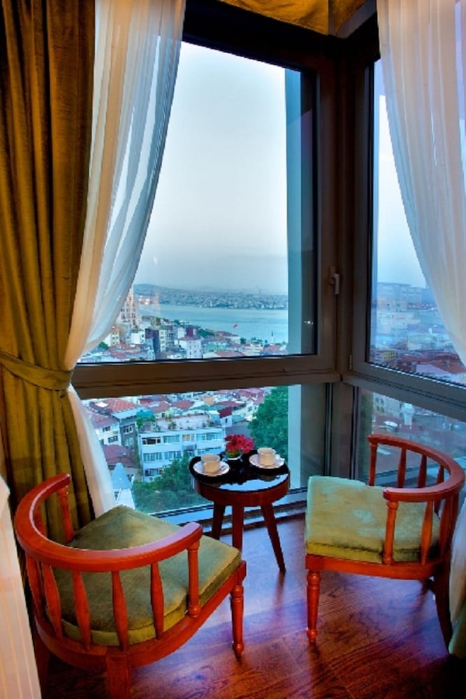 Taksim Star 33/50