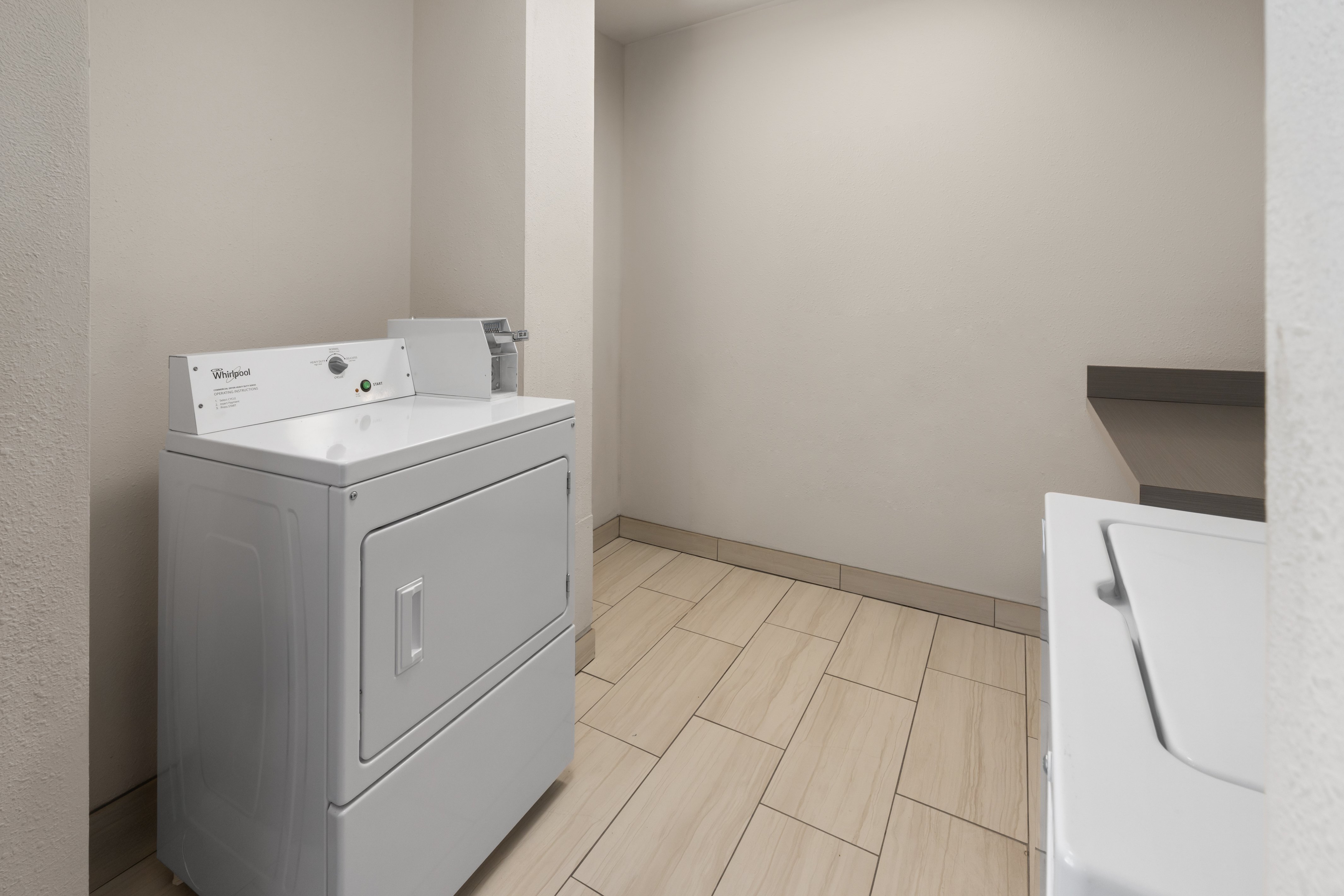 Holiday Inn Express Glenwood Springs Aspen Area, an IHG Hotel 15/73