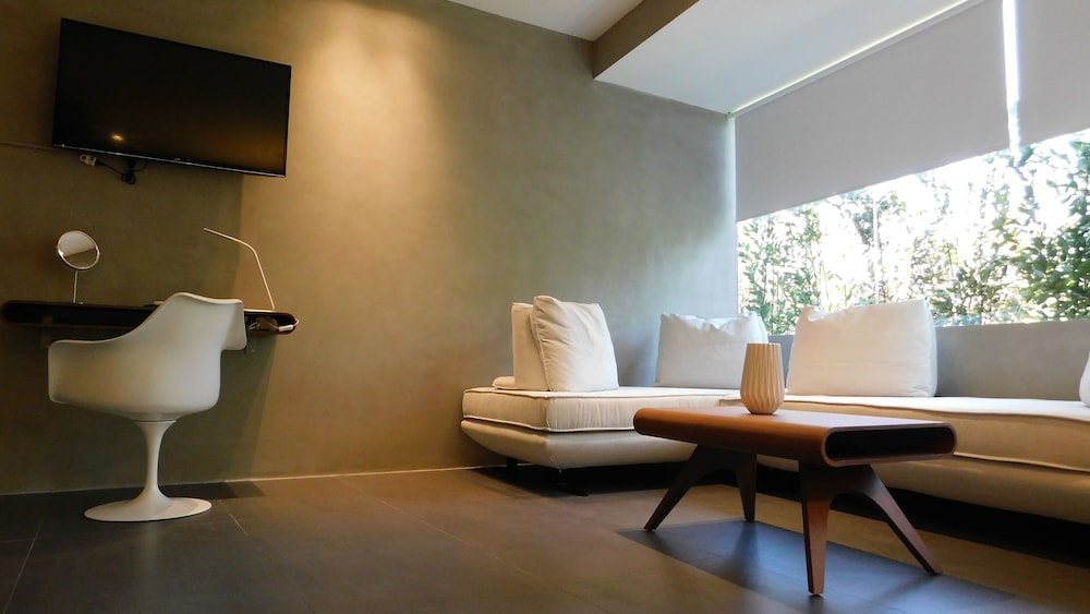 101 Adrianou Luxury Urban Stay 23/31