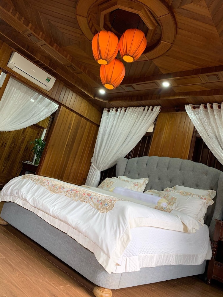 Khamy Riverside Resort 7/43