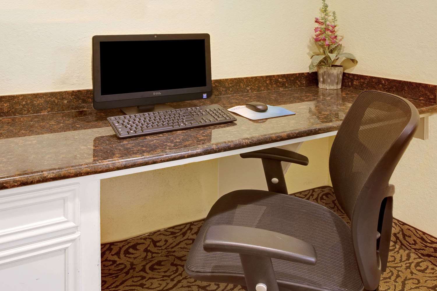 Extended Stay America Suites Baytown 19/21