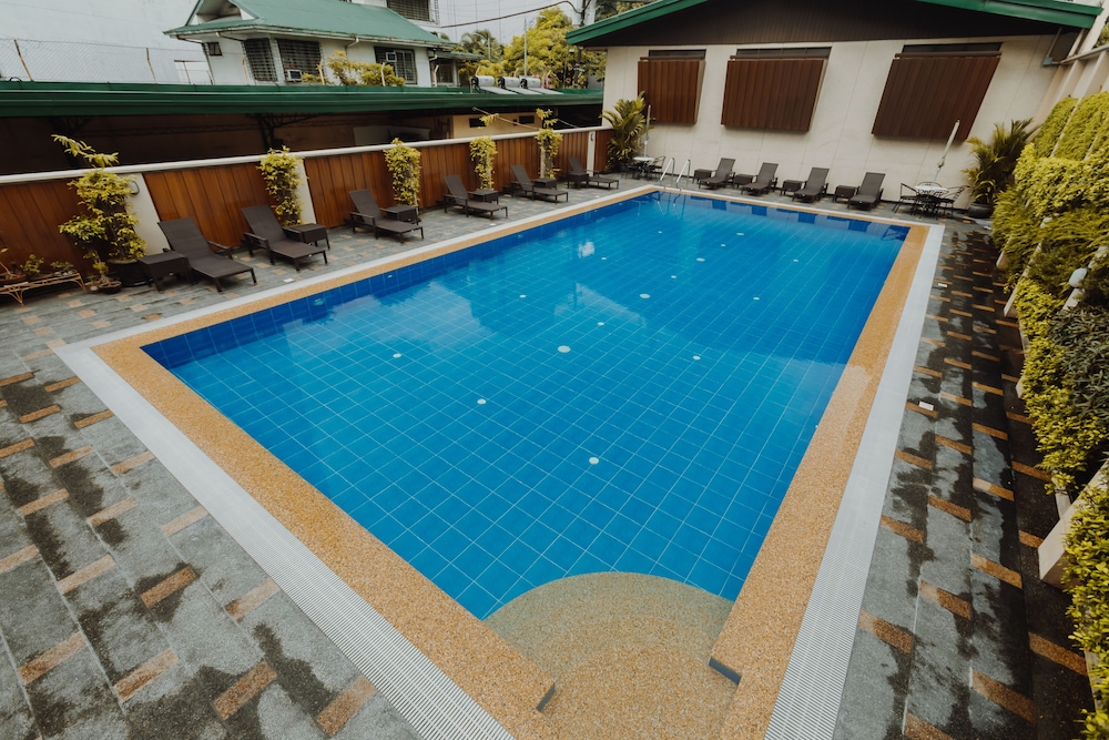 Tropicana Suites 71/74