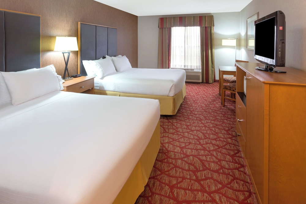Standard, 2 Queen Beds