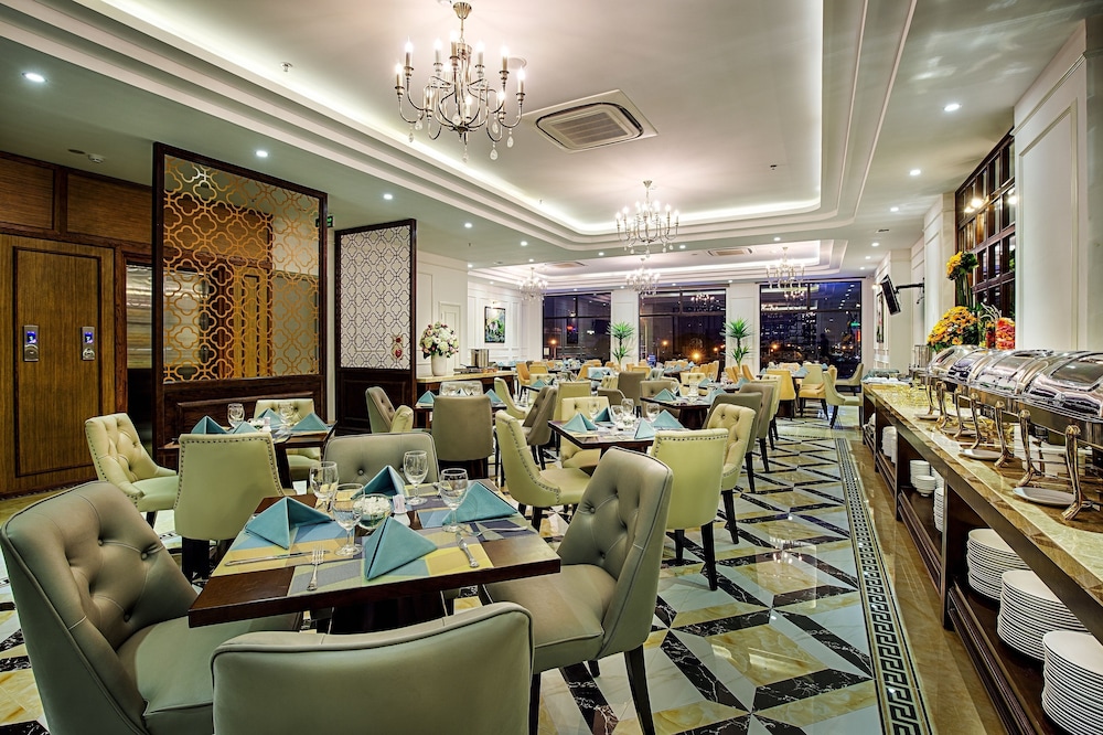 Adaline Hotel & Suite 48/62
