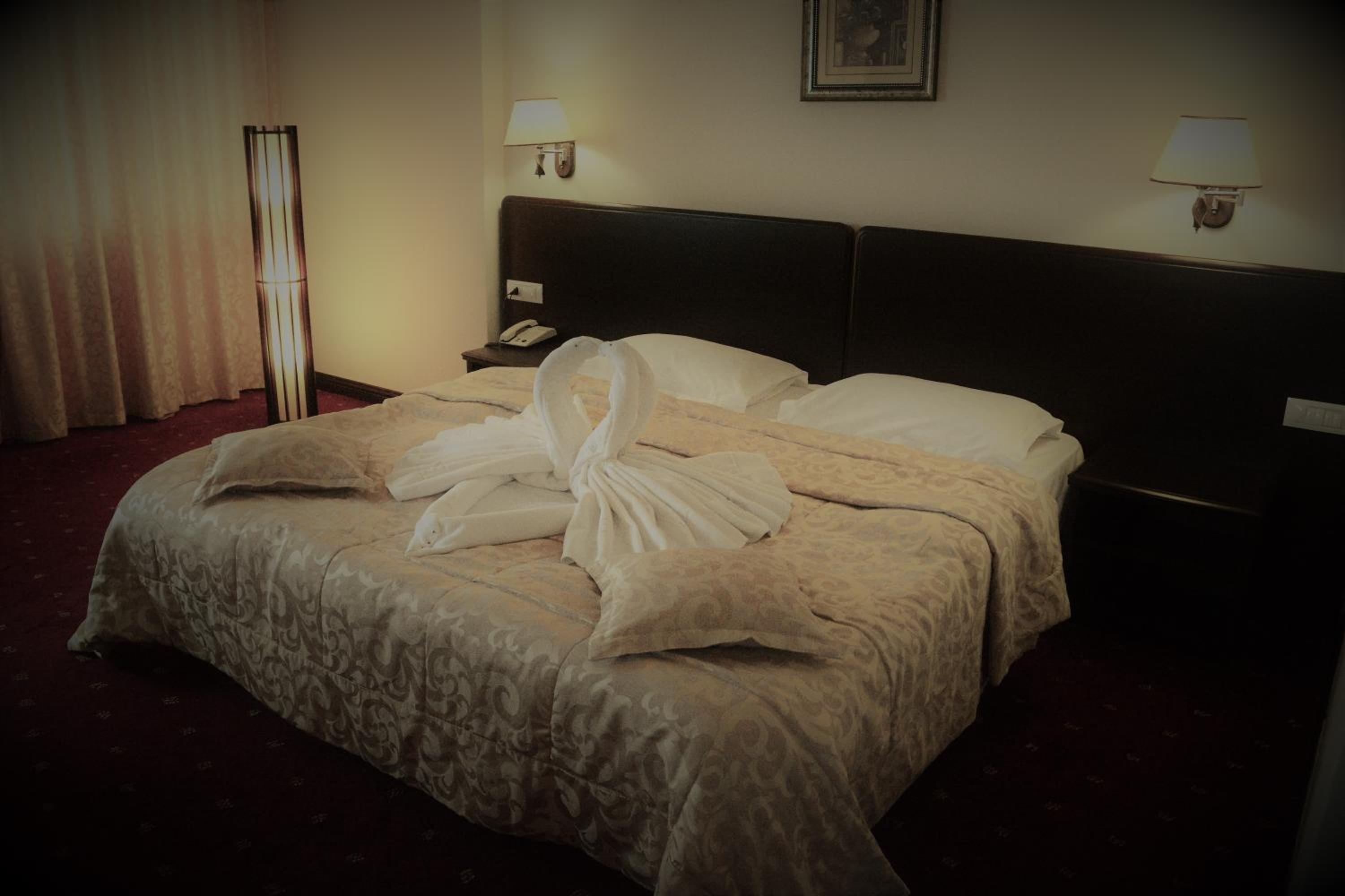 Esplanada Hotel 17/50