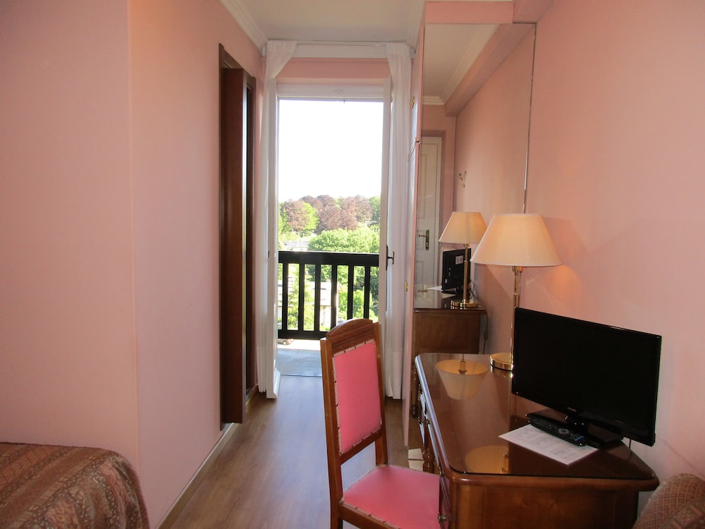 Hotel Moderno 35/50