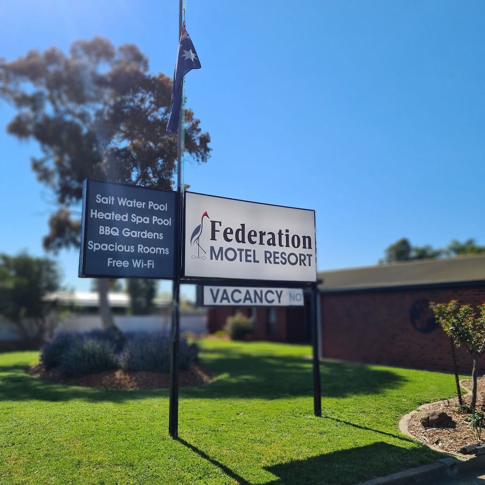 FEDERATION MOTOR INN 55/68