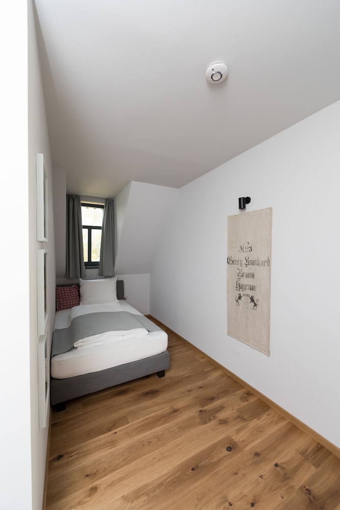 Hotel Dorfmuhle 18/36