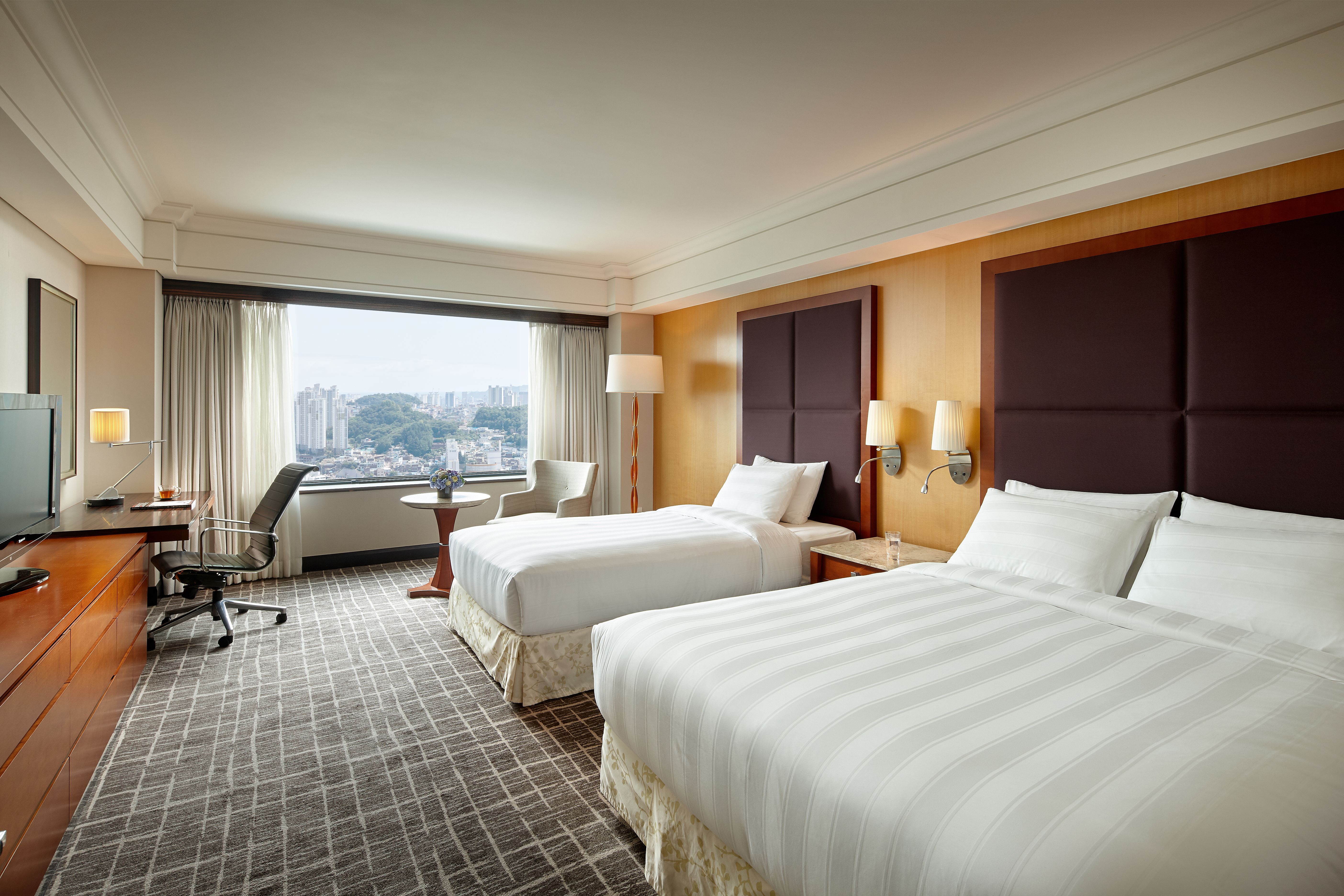 Deluxe, Family, Twin Beds