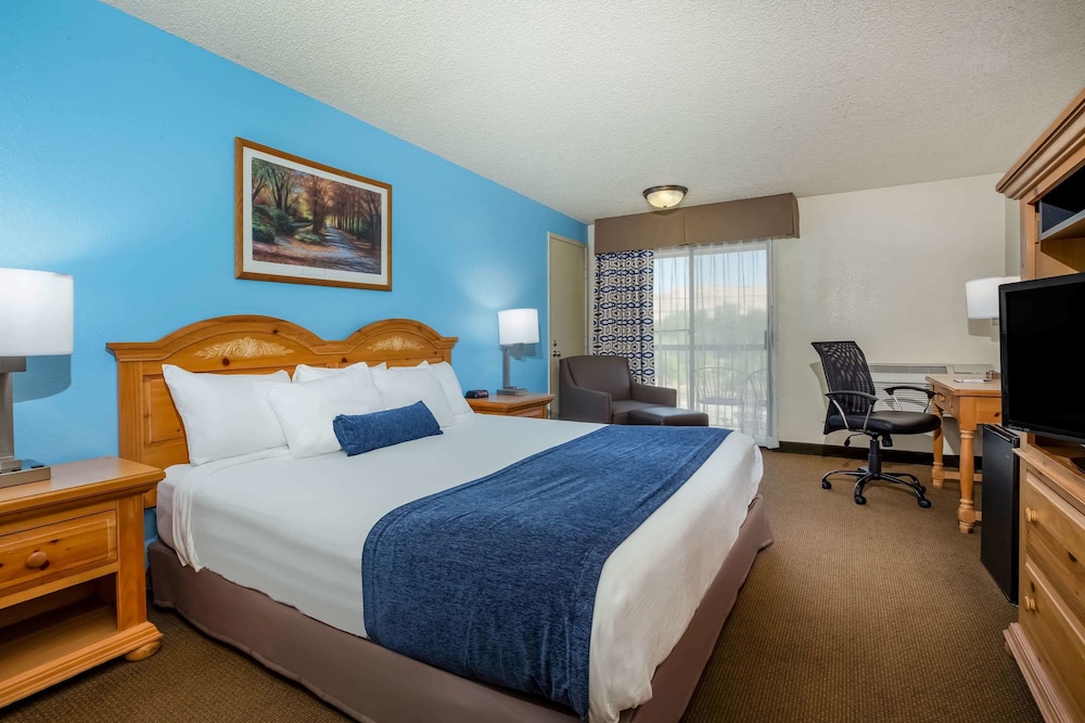 Baymont by Wyndham Yakima Riverfront 25/51