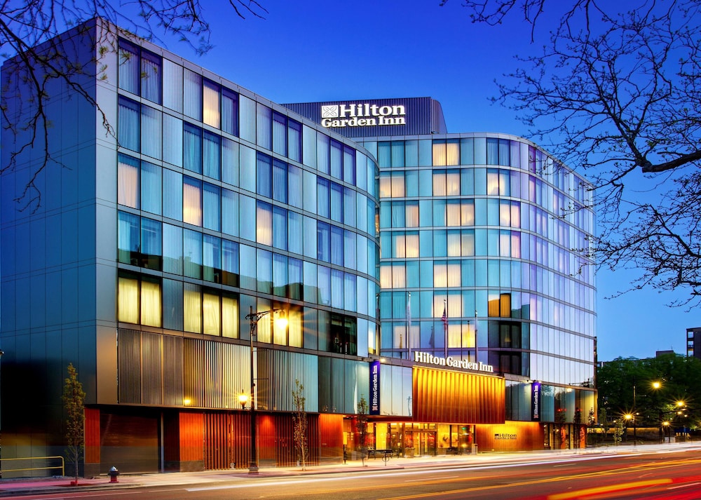 HILTON GARDEN INN BOSTON BROOKLINE MA