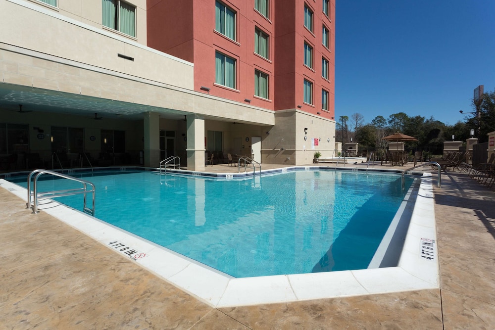 Drury In and Suites Gainesville 2/50