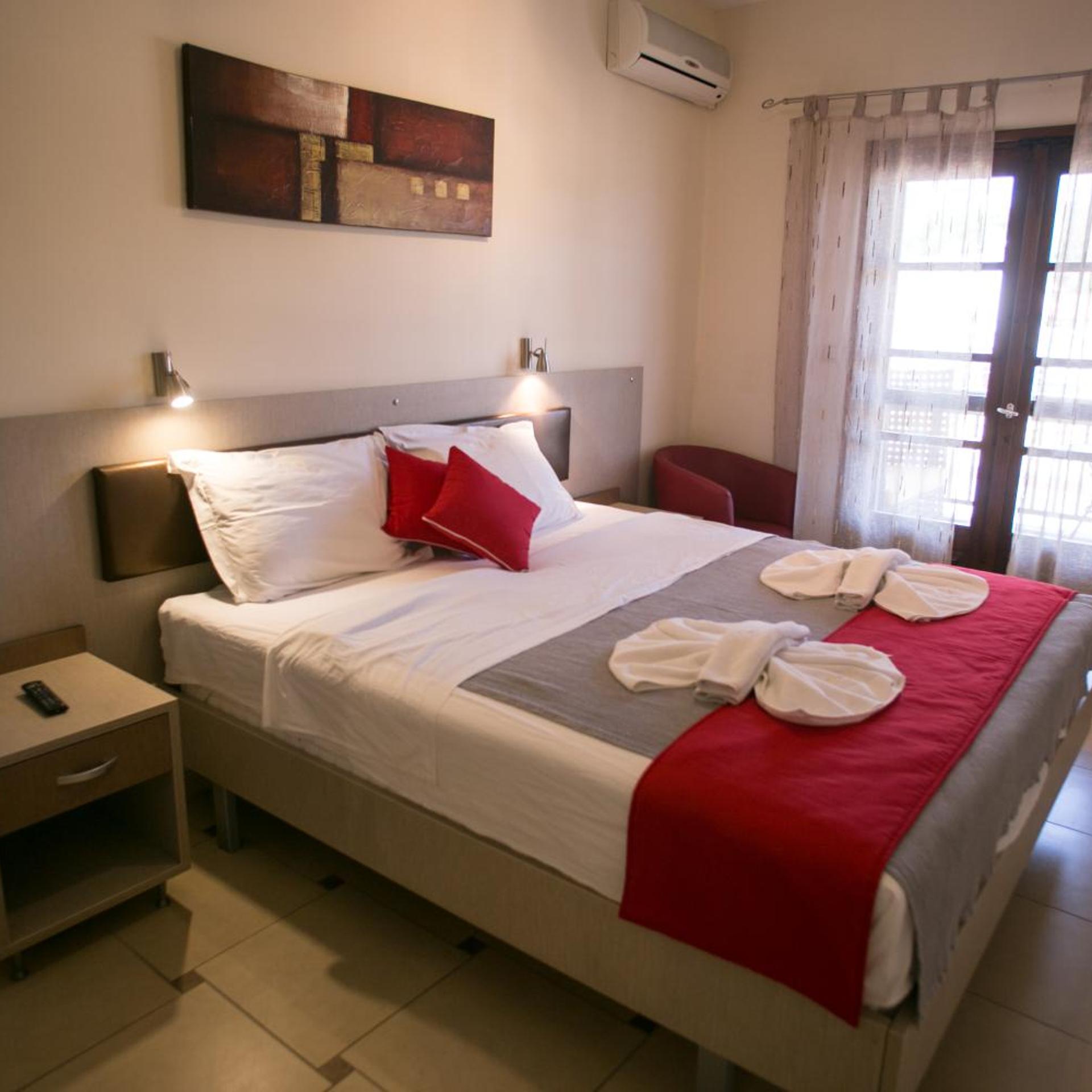 Avra Hotel 11/58