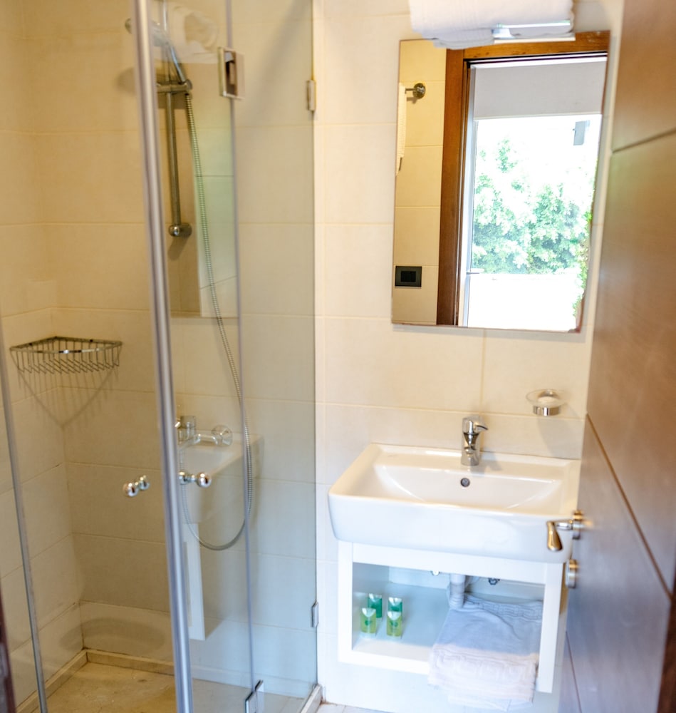 Britannia Suites 31/37