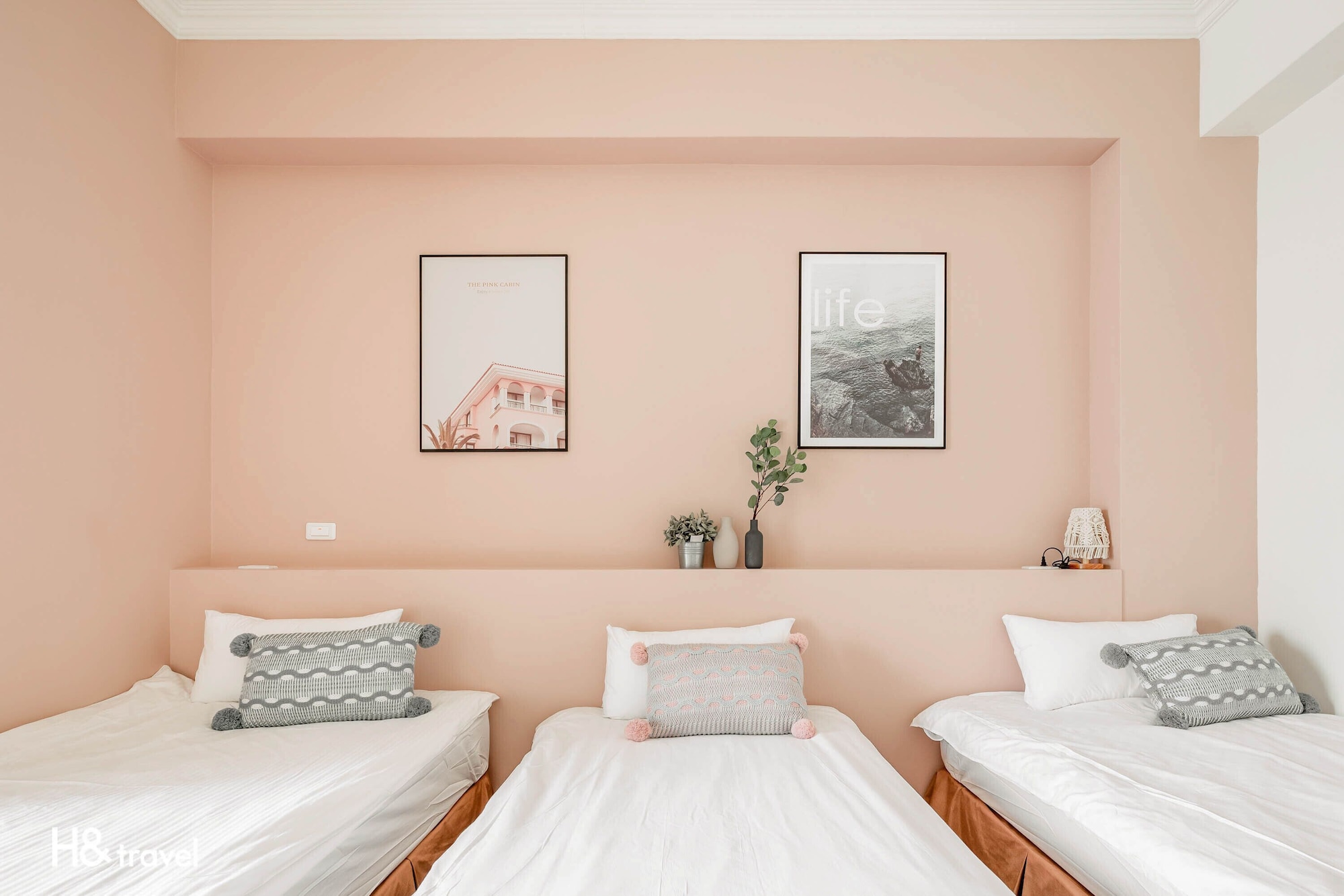 ROOM, TRIPLE, BALCONY