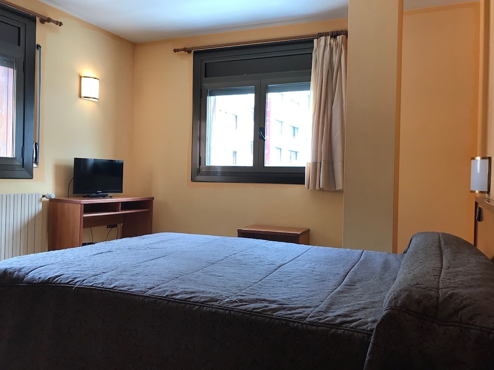 Refugi Dels Isards Hotel 10/39