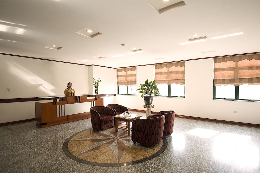 City Bay Hotel 25/31