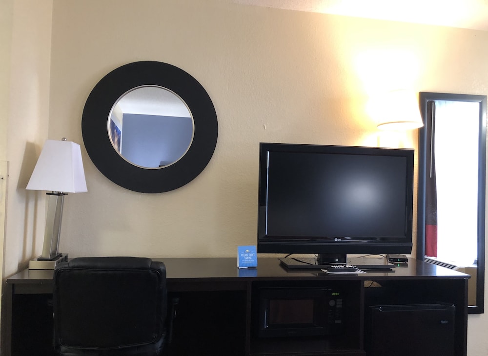 Days Inn by Wyndham Easley/Greenville/Clemson Area 34/38